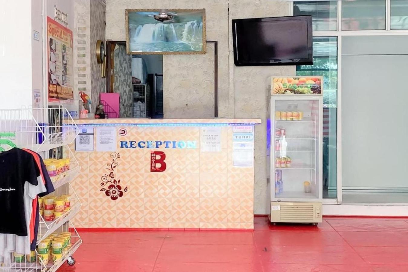 B Hotel Penang George Town Bagian luar foto